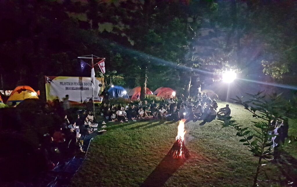 eagle hill camp puncak
