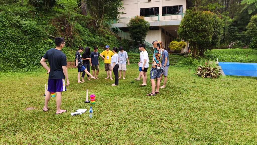 eagle hill camp puncak